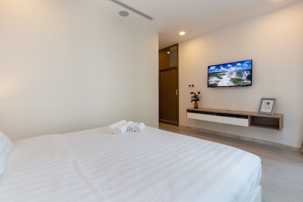 Saigon House Vinhomes Golden River