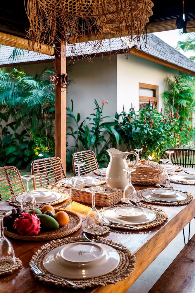 Villa Nabi by Alfred in Bali - New Family 5BR Villa Next to Seminyak Beach