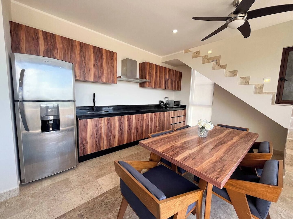 Spacious Penthouse at Viva Residences