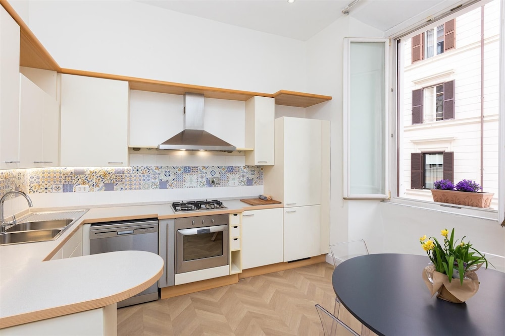 Mellini View Apartment