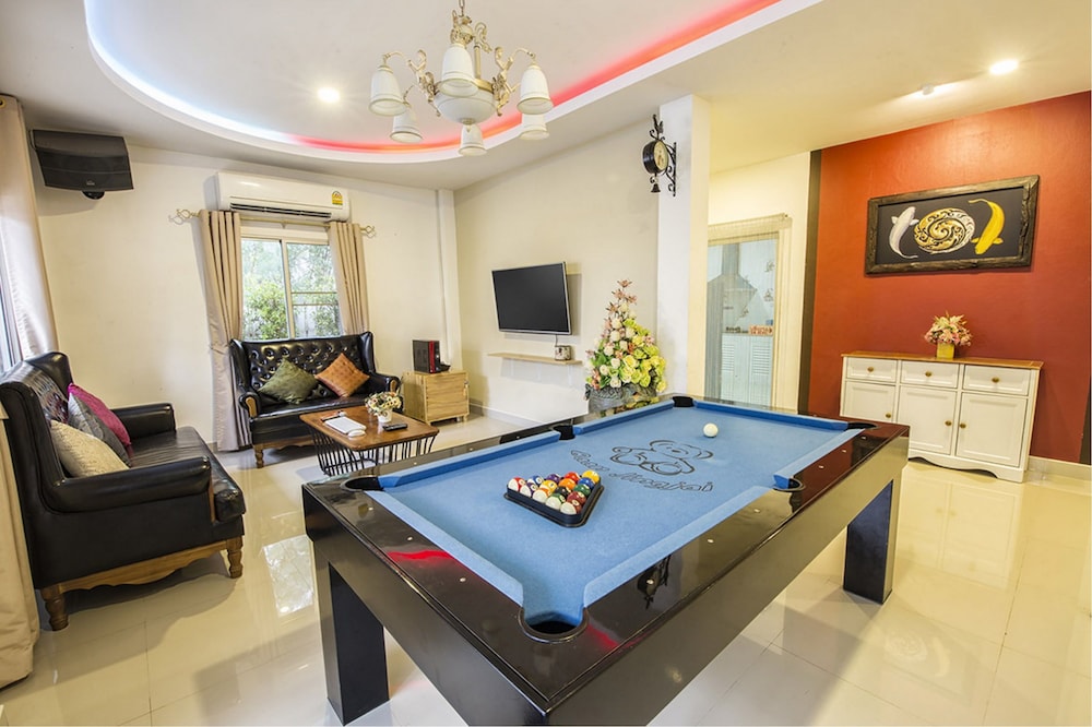 Baan Jing Jai HuaHin Pool Villa