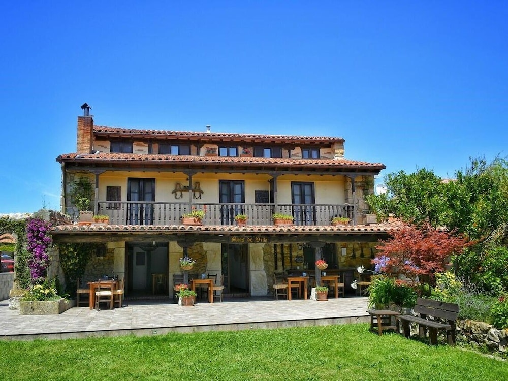 Posada Mies de Villa