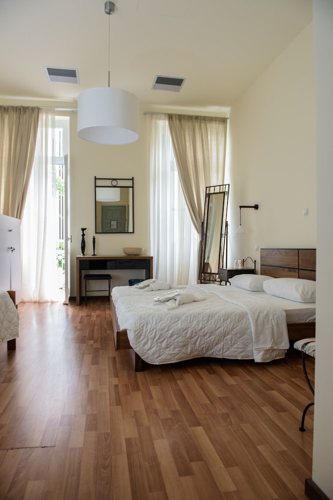 Athinas Street Inn photo 2