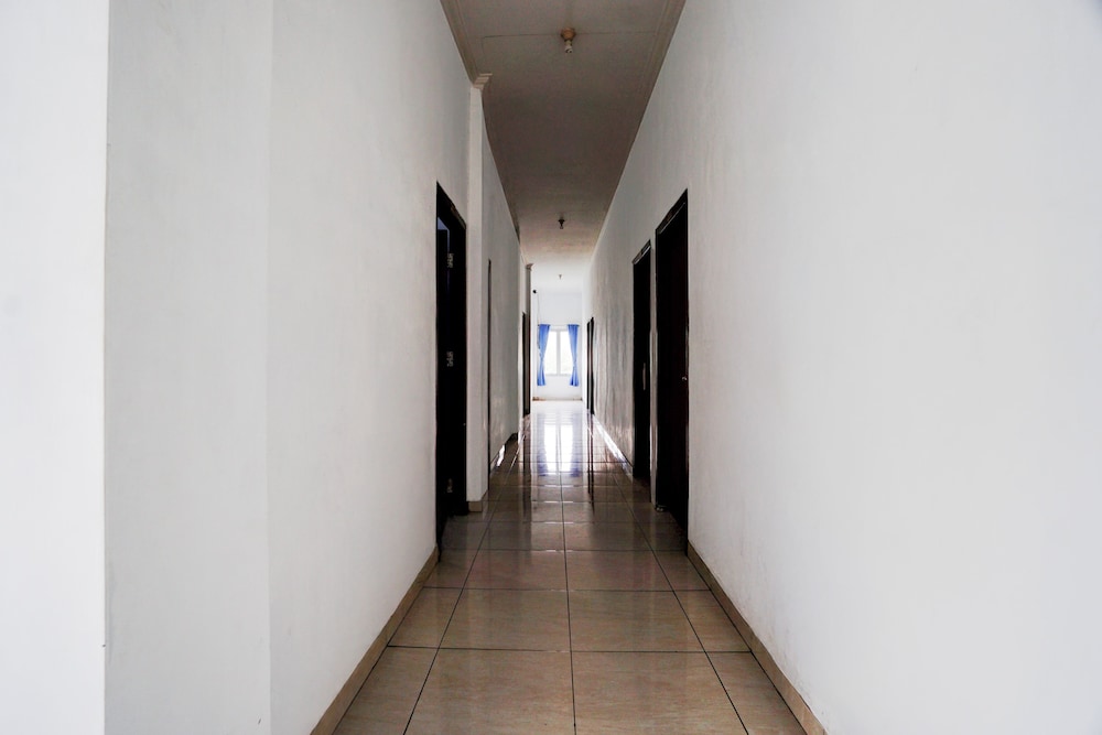 OYO 94818 Sabina House Syariah