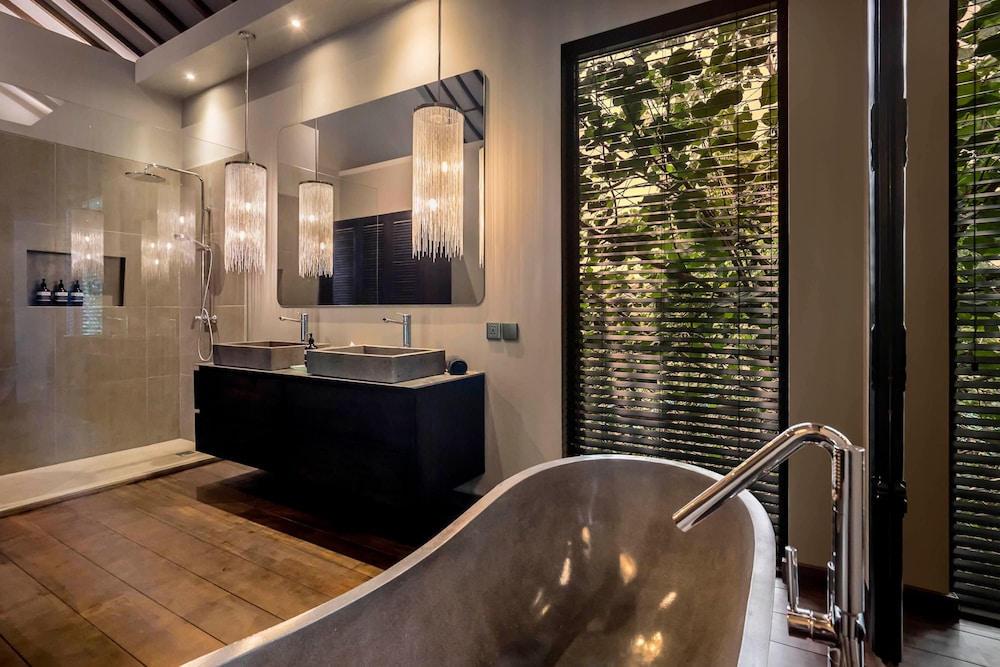 Umayam Luxury Townhouse 7 by Alfred in Bali - New Modern Luxury 3BR w Pool Near Pererenan Beach