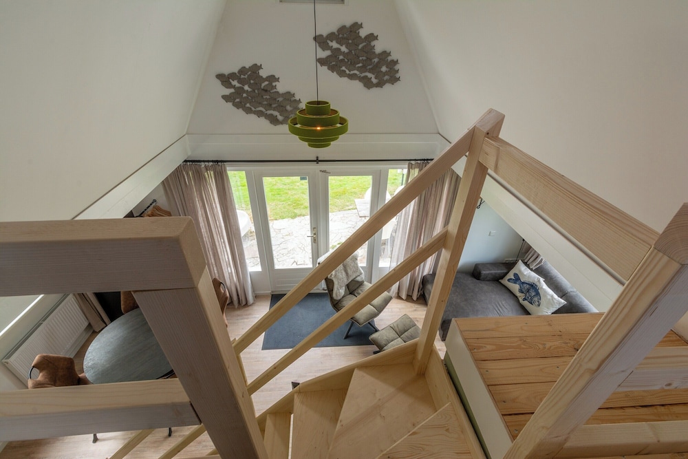 Duinland 50 Holiday Home for 4-people Near Beach
