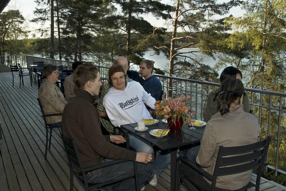 Äijälän Rusti Paratiisisaari