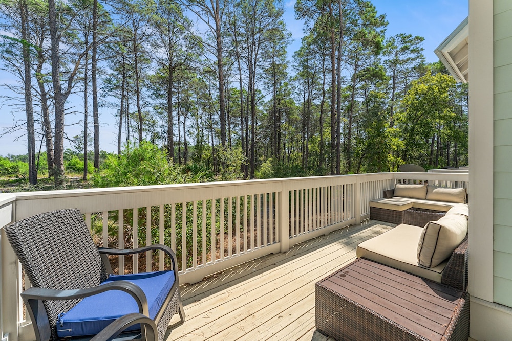 Prominence on 30A by Panhandle Getaways