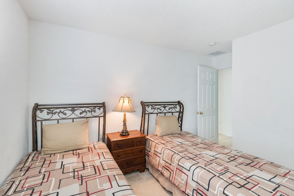 Taragon by VillaDirect view 5