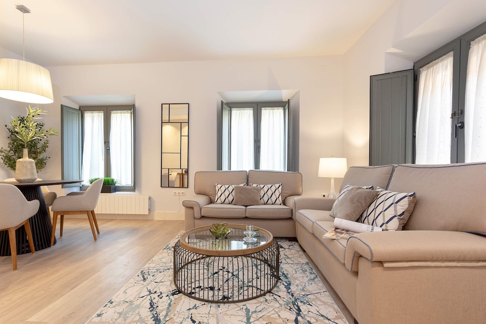 Genteel Home Varela