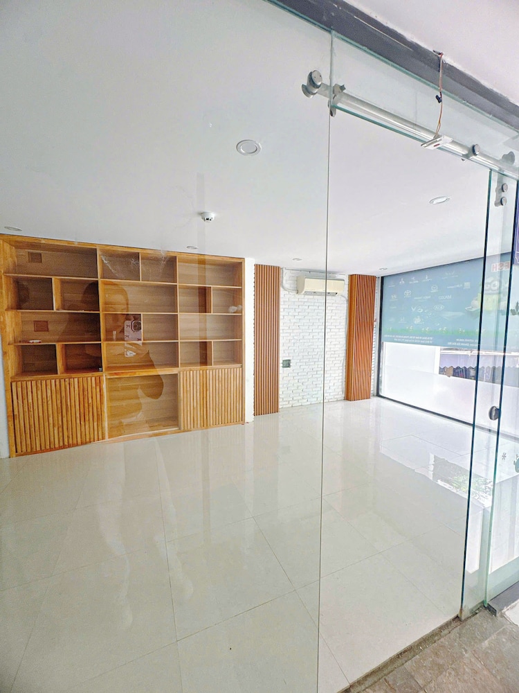 LOUIS OTIS APARTMENT 03