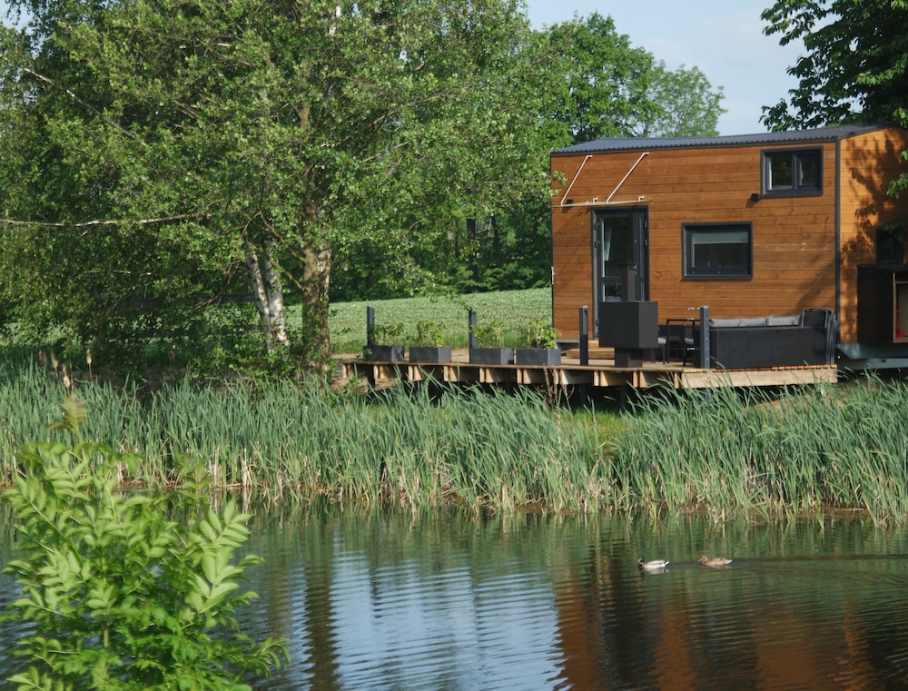 TinyHousebeiDresden – klein, aber fein, beste Lage mit großer Terrasse direkt am Naturteich - Nähe Sächsische Schweiz