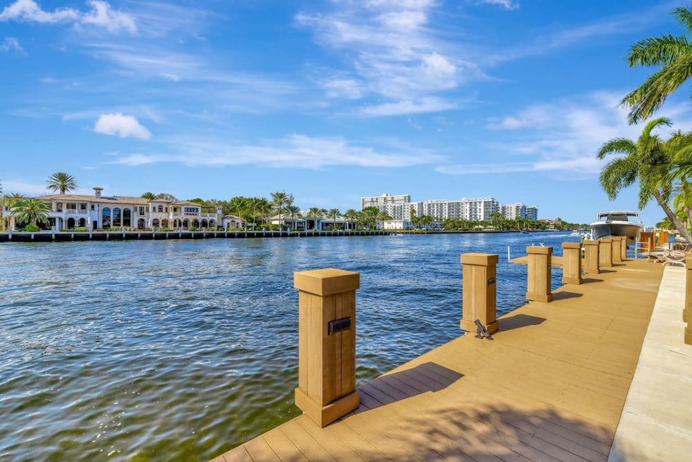 Serenity Villa Water Front