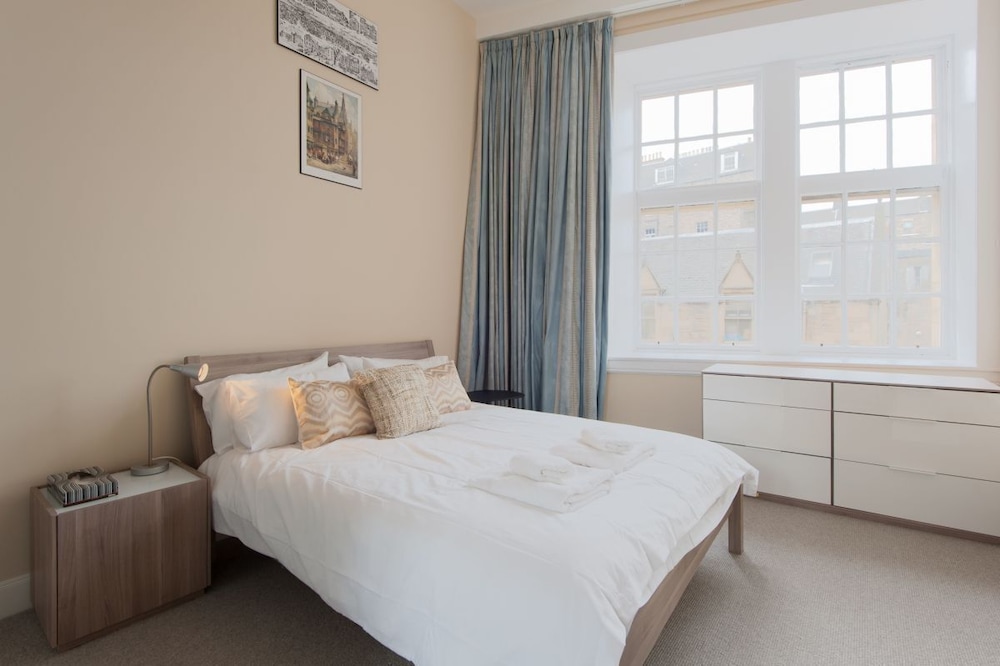 Royal Mile Mansions by Edinburgh City Apartments view 5