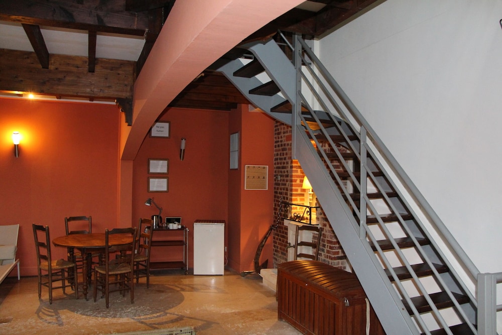 Photo 33
