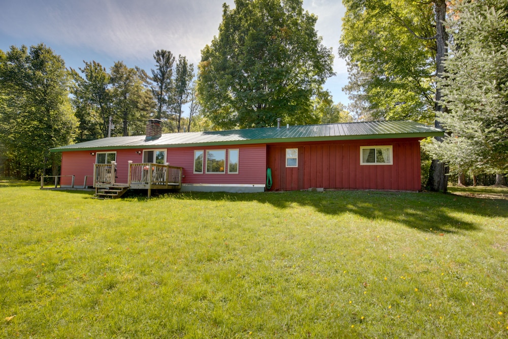 Country Vacation Rental in Mercer at Waterfall! view 3