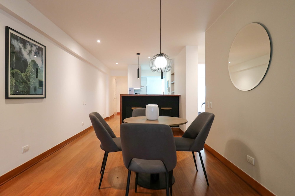 w Elegant 2BR w Spacious Terrace in Miraflores