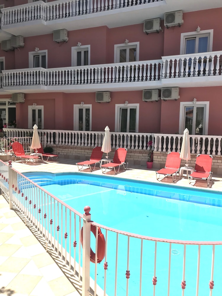 Villa Antonis