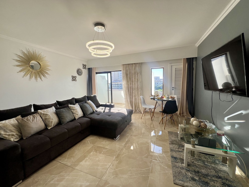 Albufeira Town Apartment by Homing