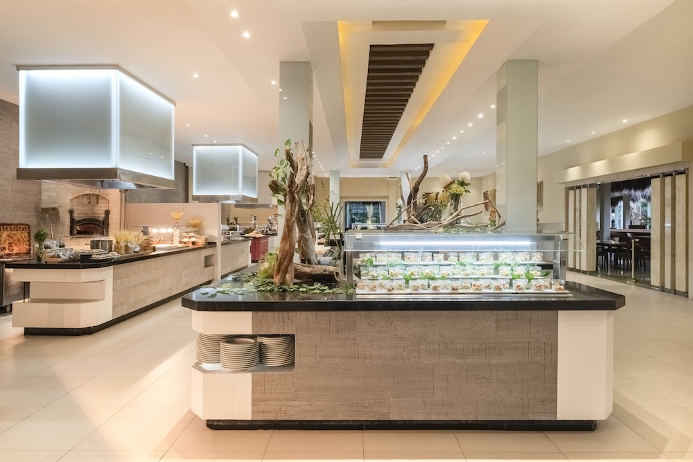 Cancun Vacations - Iberostar Waves Tucan - All Inclusive - Property Image 5