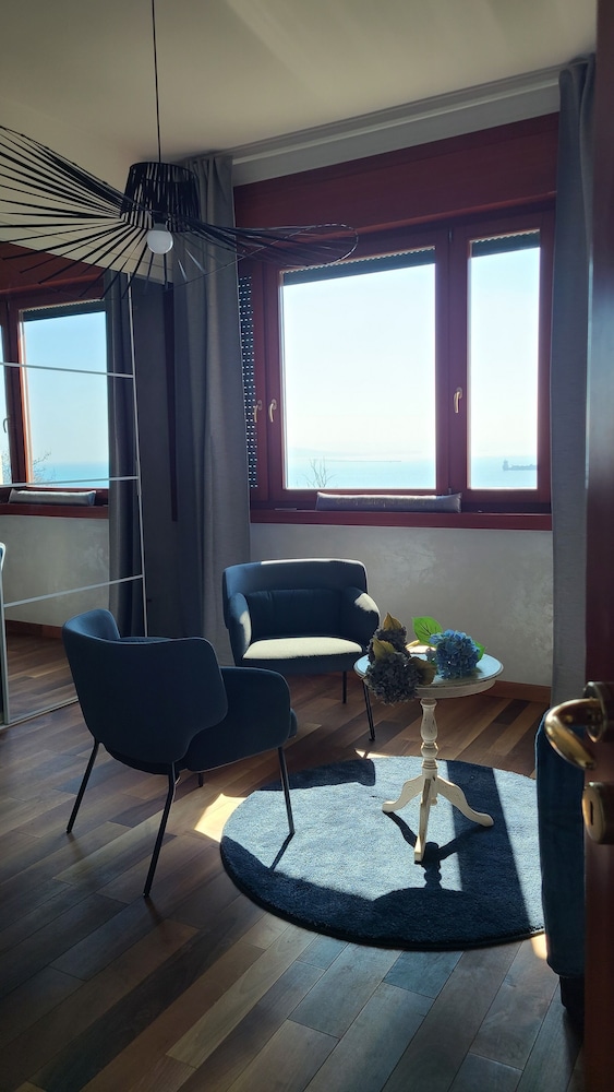 SUNSET LUXURY VIEW