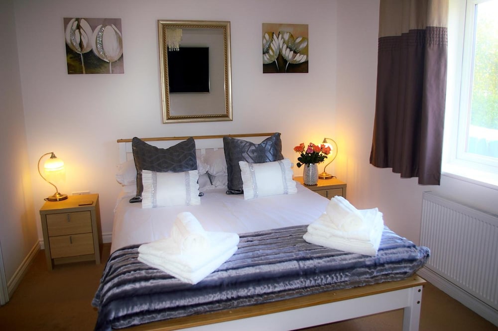 Ladysmith House - Full House