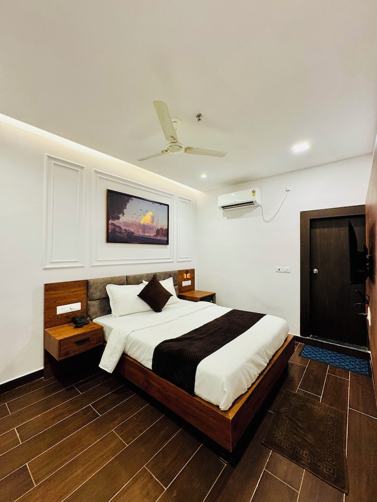 Hotel Ellora Inn Best Hotel In Sultanpur