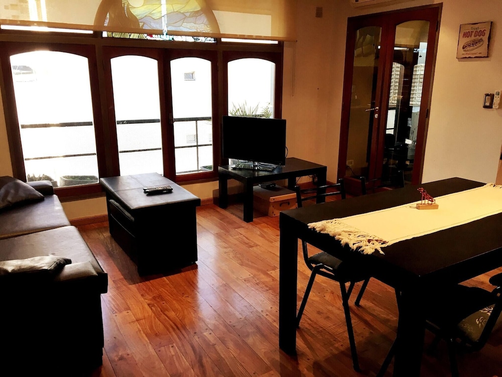 Hermoso Duplex De Estilo En El Corazón De Cañitas