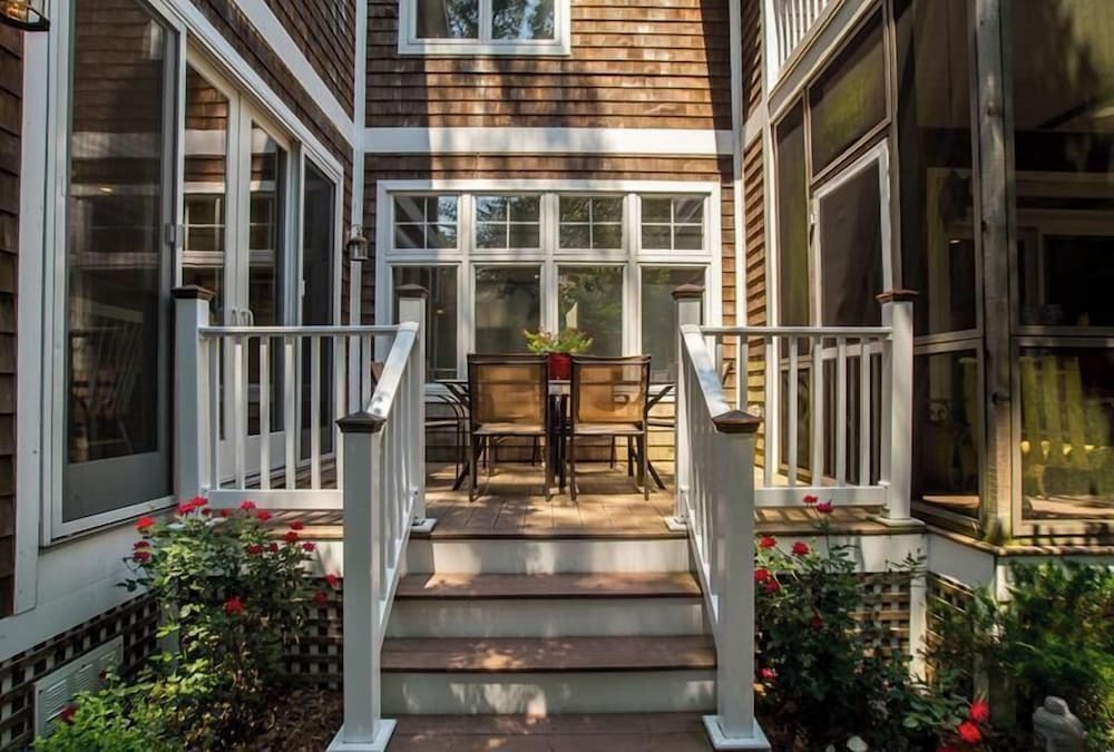 Henlopen Avenue 46