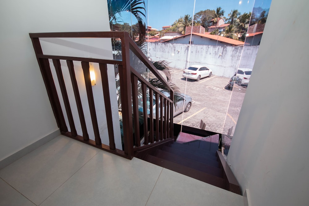 Beautiful 3 BR Home With BBQ and Parking!