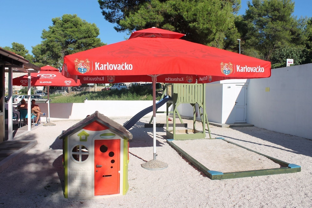 Bela2 - Great Location - A3 D1 view 5
