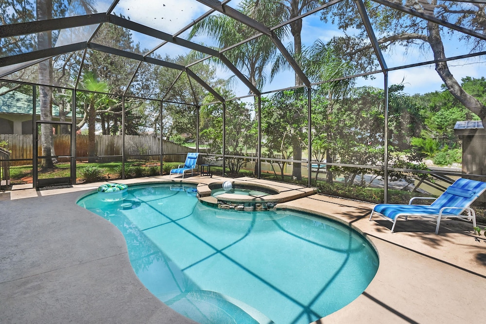 Pool Hot Tub Dock Walk to Beach Beach Gear
