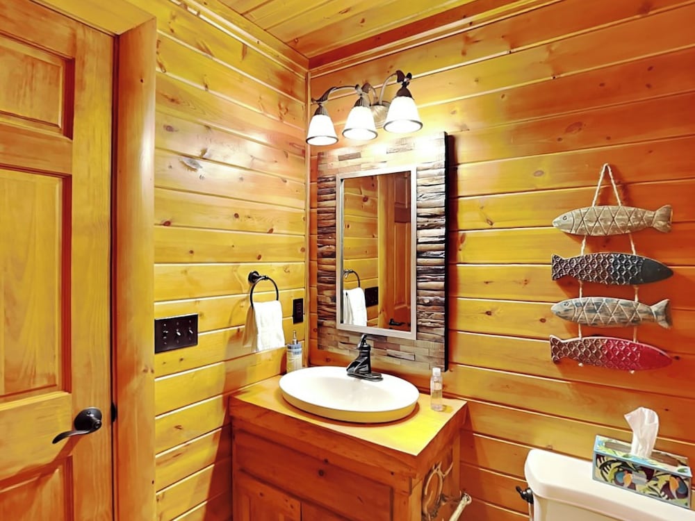 Crow's Point Lakehouse by Taylor Made Deep Creek