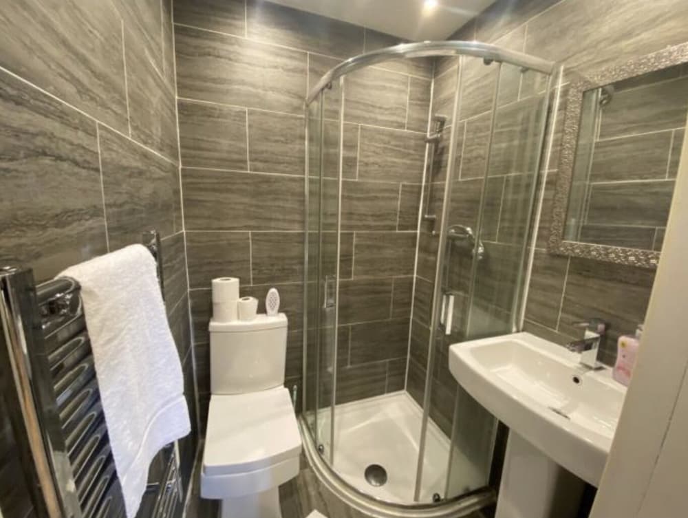 Roundhay Apartments view 4