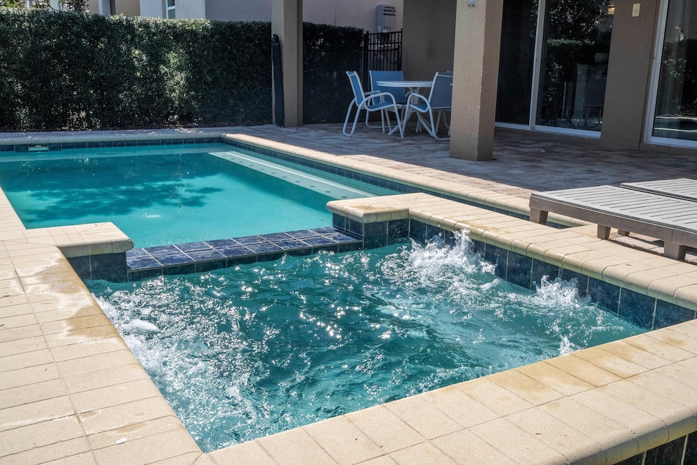 421 NP - Exquisite Retreat at Encore Resort