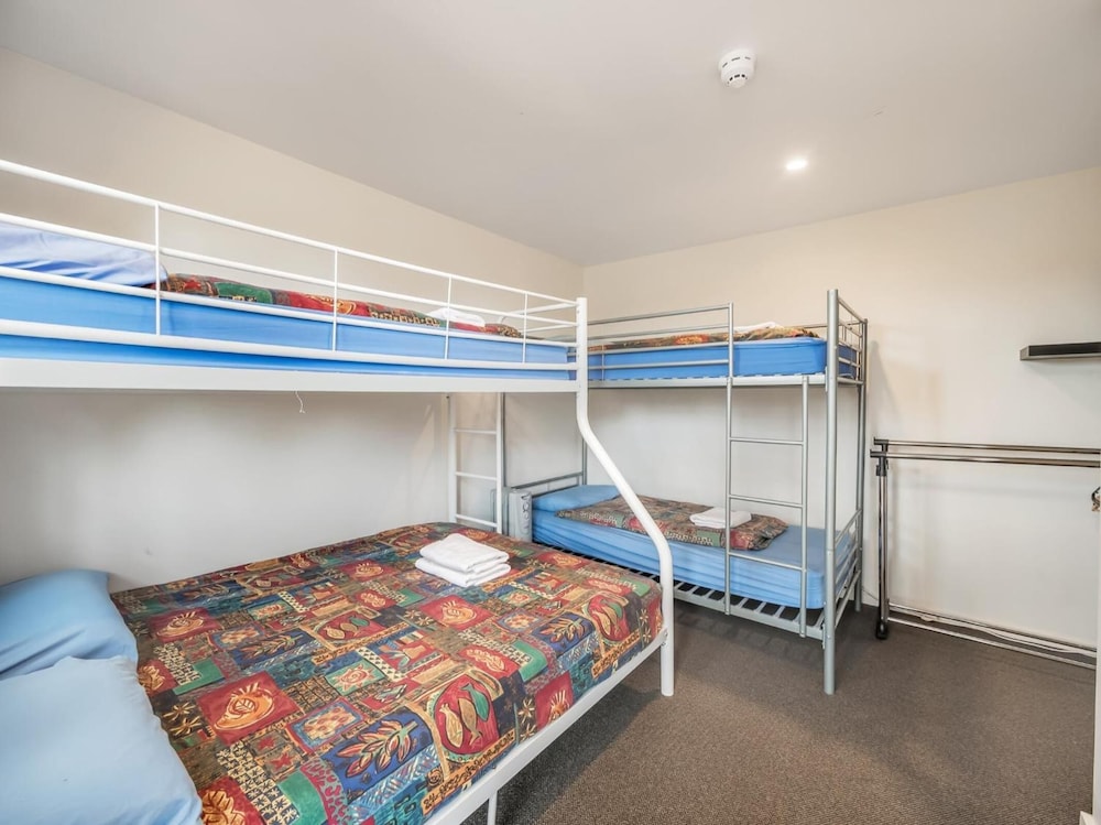 Snowy Valley - Hostel