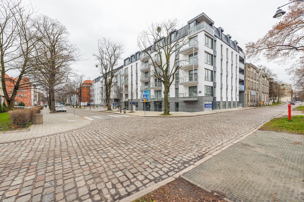 Apartamenty Sun & Snow Riverfront Gdansk view 3