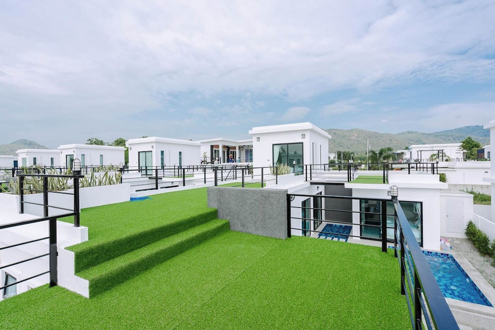 The Modern Pool Villa Hua Hin