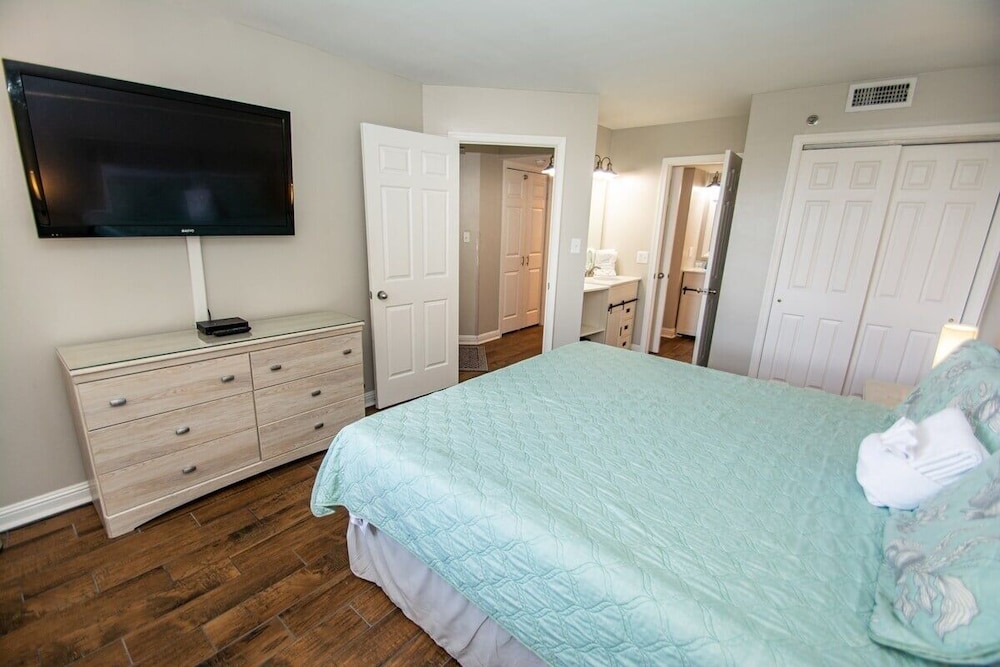 Ocean Forest 1202 1 Bedroom Condo