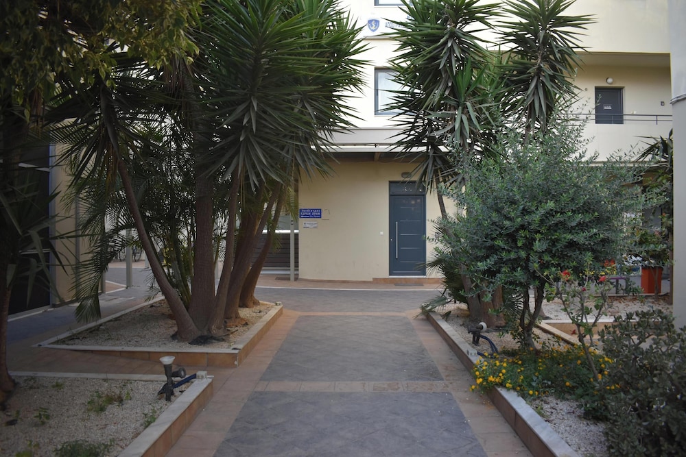 Opsis The CityScape Apartment