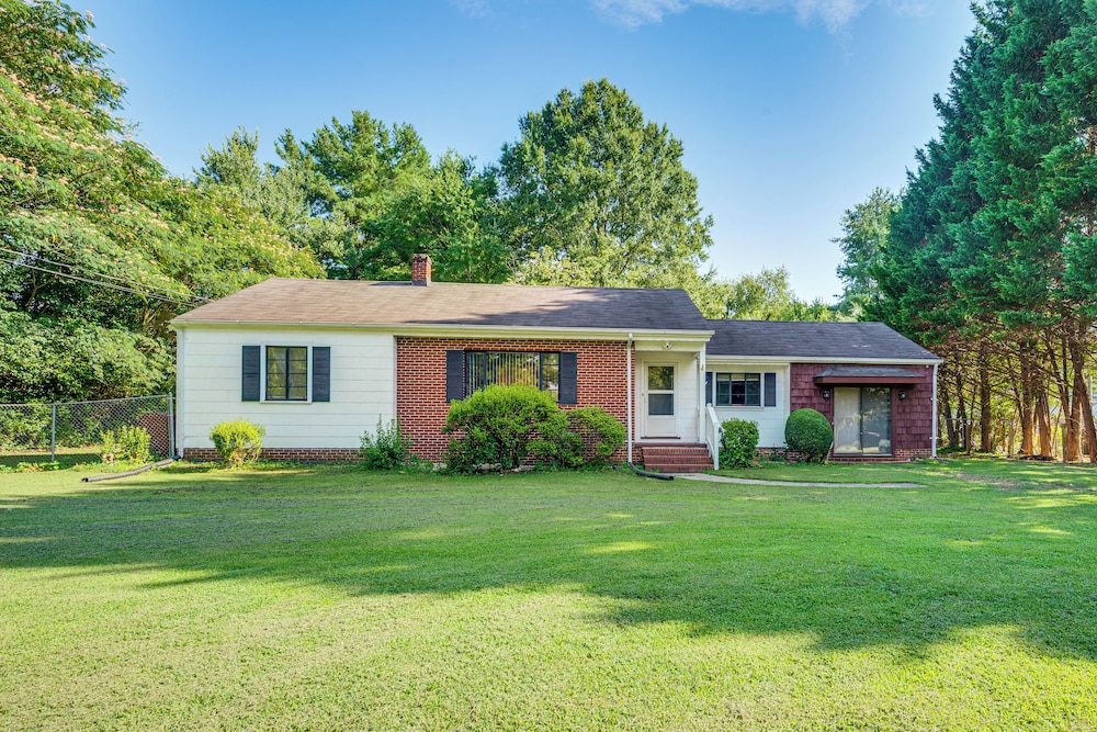 Winston-salem Home on 2 Acres - Spacious Deck!