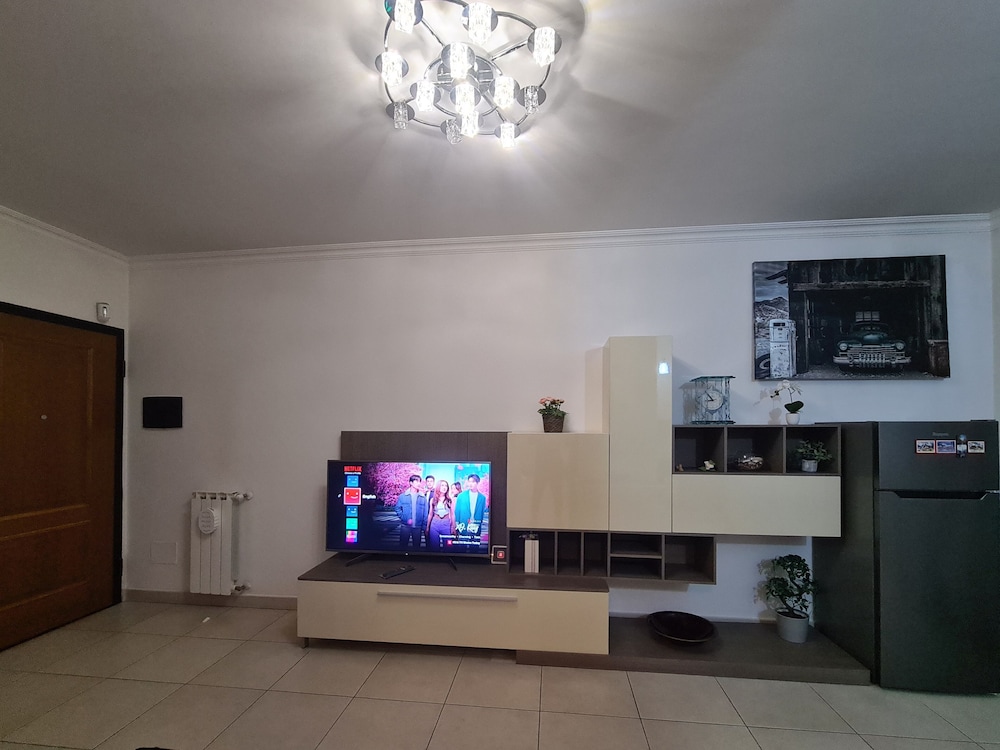 Rooms And Comfort Apartment