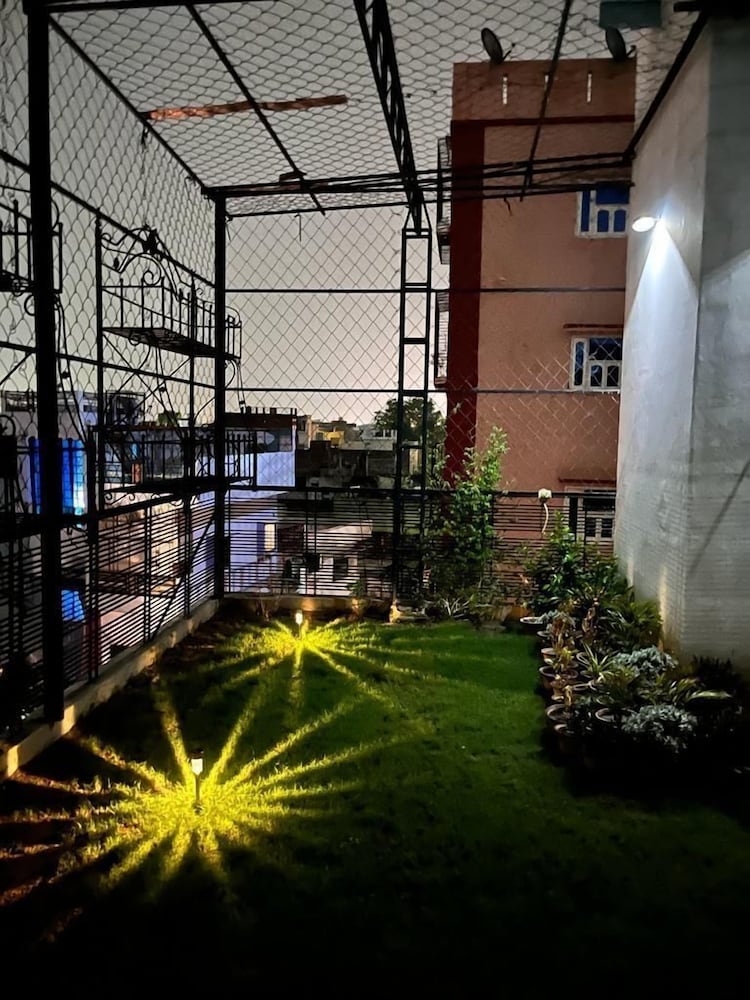 Batra Guest House