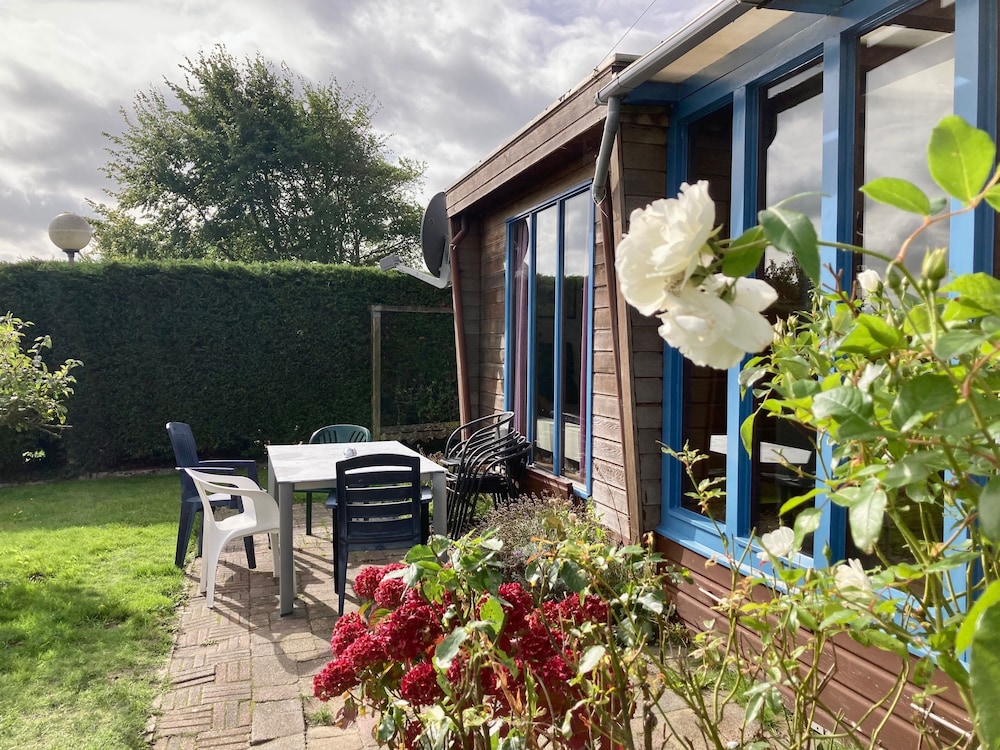 4pers - House w Sauna, Winter Garden & Fishing Pier in Front of the Lauwersmeer view 4