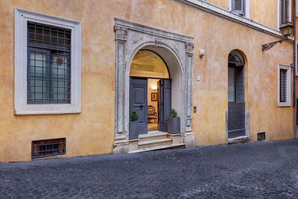 New Domus Historic Rome Palazzo Modern Luxury Near Piazza Navona photo 2