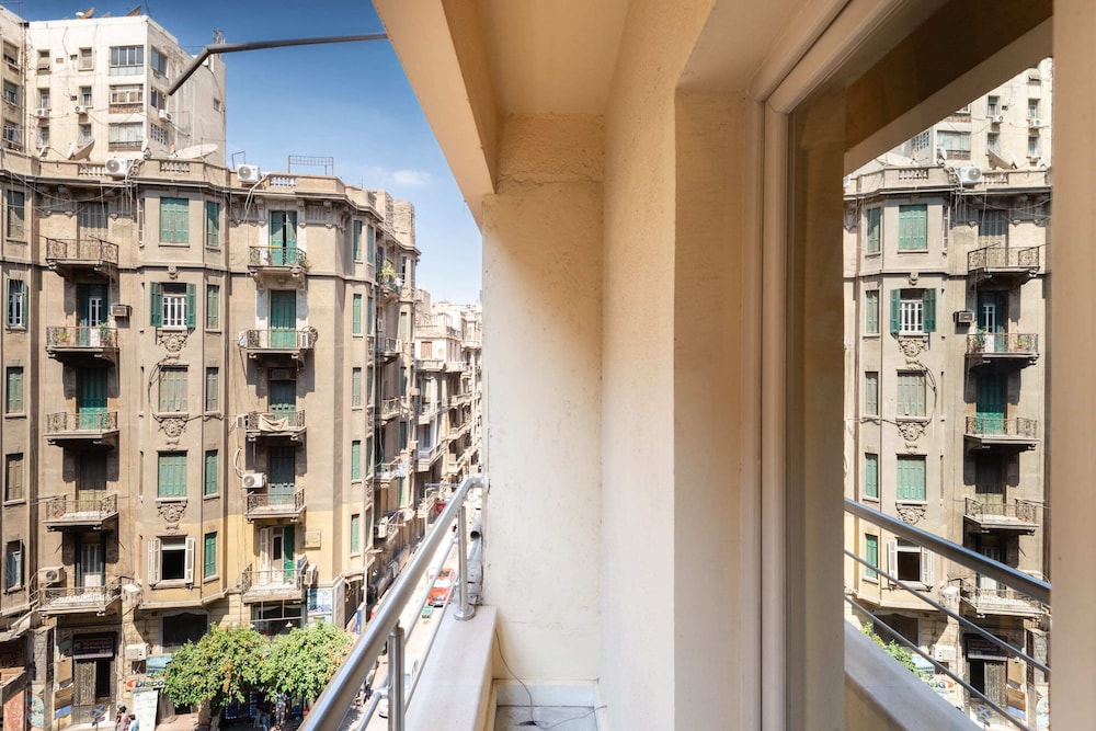 The Neat Nostalgic 1bdr Studio @ Cairo's Downtown