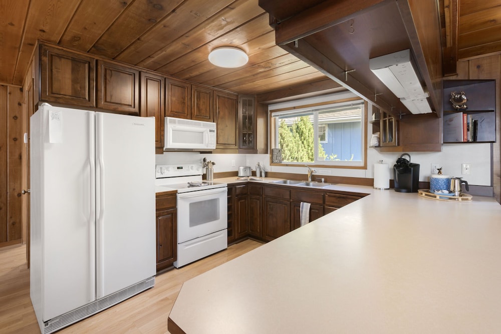 Captain s Retreat in Shelton