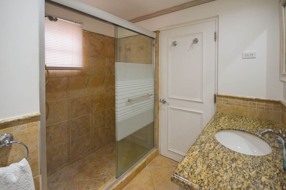 Modern 2-bed Apt Near Beach In St. Lawrence Gap 2 Bedroom Apts by Bluescape