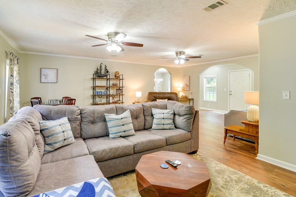 Benton Vacation Rental Near Kentucky Lake! view 5