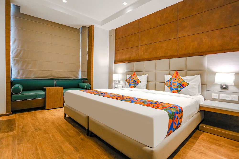 New Delhi Vacations - FabHotel Hexa Chhatarpur - Property Image 7
